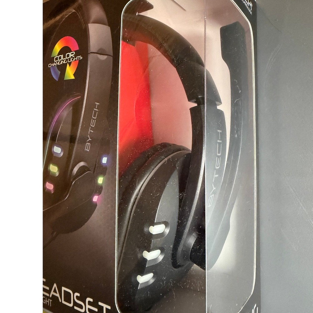 Bytech Wired Gaming Headset with RGB LED Backlight Mic Black 0573 - Picture 5 of 7